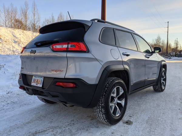 2015 Jeep Cherokee Trailhawk 4WD (Loaded) - cars & trucks - by... for sale in Anchorage, AK – photo 5