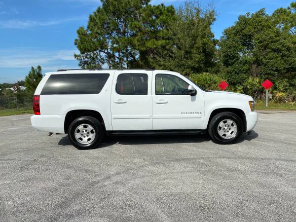 2007 CHEVY SUBURBAN LT LUXURY EDITION!! - cars & trucks - by owner -... for sale in Orlando, FL – photo 10