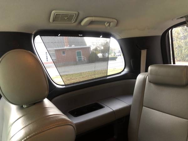 2010 TOYOTA SEQUOIA PLATINUM EDITION * 1 OWNER * NON SMOKER * XCLEAN * for sale in East Longmeadow, MA – photo 11