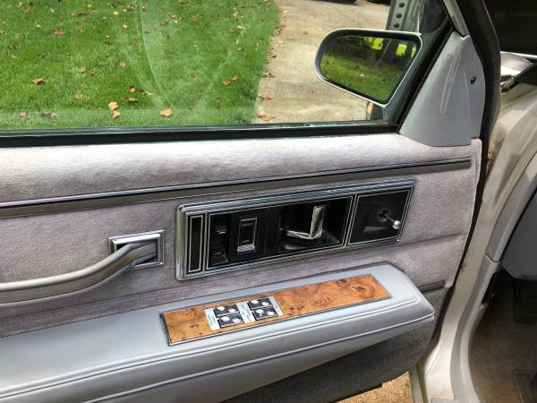 1990 Buick LeSabre Custom 4 door 6 cyl for sale in Fayetteville, GA – photo 3