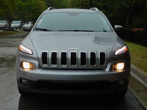 2016 *Jeep* *Cherokee* *FWD 4dr Latitude* SILVER for sale in Fayetteville, AR – photo 14