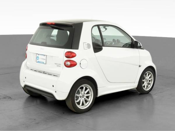 2016 smart fortwo electric drive Hatchback Coupe 2D coupe White - -... for sale in Atlanta, CA – photo 11