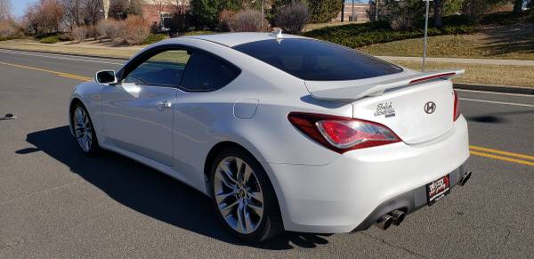 2013 Hyundai Genesis Coupe LOW MILES - cars & trucks - by dealer -... for sale in Fort Collins, CO – photo 8