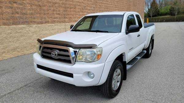2009 Toyota Tacoma PreRunner - - by dealer - vehicle for sale in Georgetown, KY – photo 13