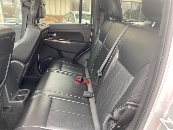 2012 Jeep Liberty Limited Jet 4WD - - by dealer for sale in Kenosha, WI – photo 14