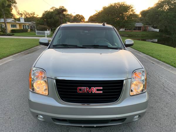 2011 GMC Yukon XL Excellent Condition for sale in Clearwater, FL – photo 8