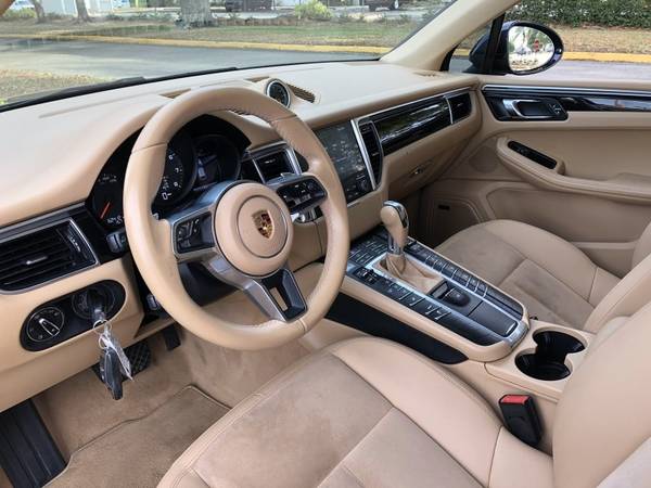 2017 Porsche Macan CLEAN CARFAX BEIGE LEATHER EXCELLENT CONDITION for sale in Sarasota, FL – photo 10