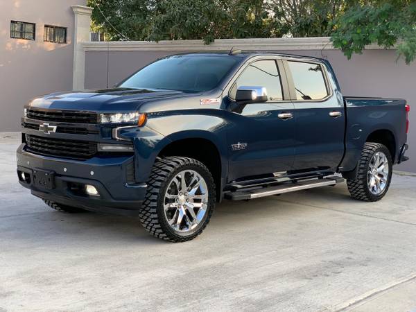 CHEVROLET SILVERADO 2019 4x4 - cars & trucks - by owner - vehicle... for sale in McAllen, TX – photo 4