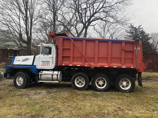 dump truck tri axel - cars & trucks - by owner - vehicle automotive... for sale in Jackson, MI – photo 3
