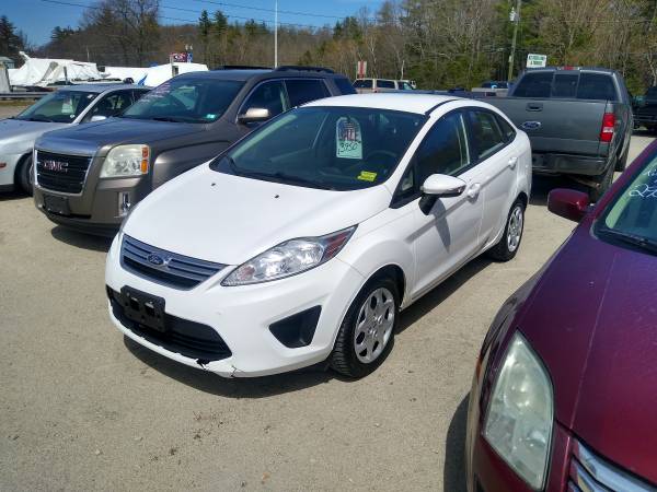 2013 Ford Fiesta SE - - by dealer - vehicle automotive for sale in Exeter, NH – photo 2
