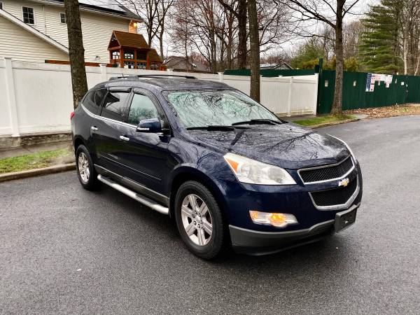 2012 Chevrolet Traverse AWD fully loaded 3rd row seat - cars & for sale in STATEN ISLAND, NY – photo 3