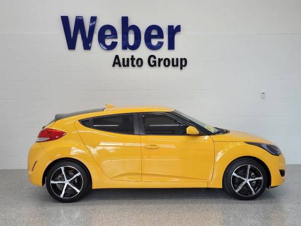 2016 Hyundai Veloster-40k miles - Back up Camera! for sale in Silvis, IA – photo 2