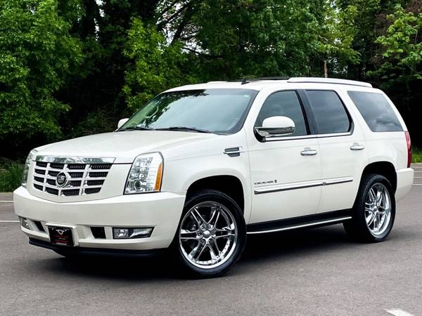 2007 Cadillac Escalade AWD 4dr SUV , 3RD ROW SEATS , VERY RELIABLE ! for sale in Gladstone, WA – photo 3