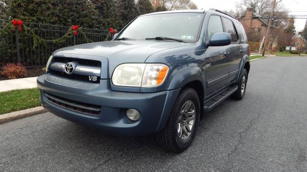 2005 Toyota Sequoia SR5, 4x4. - cars & trucks - by owner - vehicle... for sale in HARRISBURG, PA – photo 2