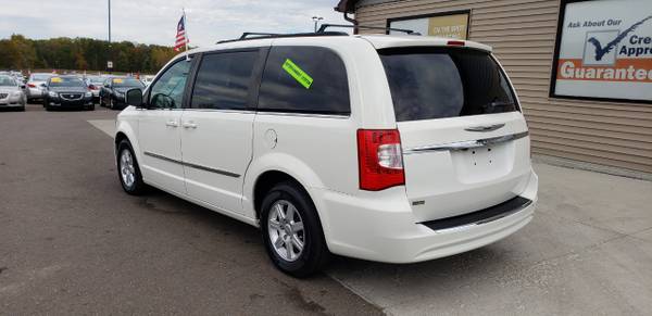 2011 Chrysler Town & Country 4dr Wgn Touring for sale in Chesaning, MI – photo 2