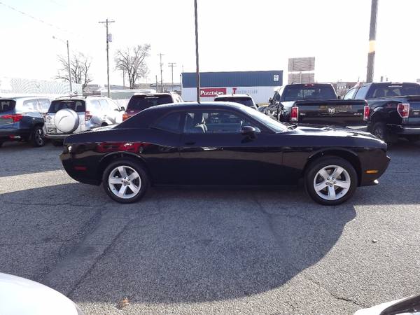 2013 DODGE CHALLENGER 2DR CPE SXT - cars & trucks - by dealer -... for sale in South Bend, IN – photo 5