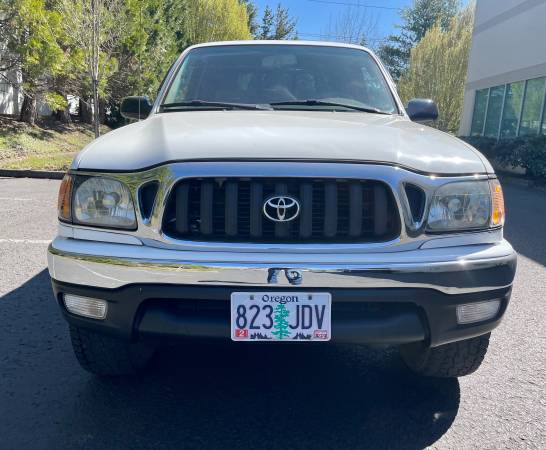 2001 TOYOTA TACOMA XTRACAB 4X4 topper/canopy, Runs and drives for sale in Lake Oswego, OR – photo 2