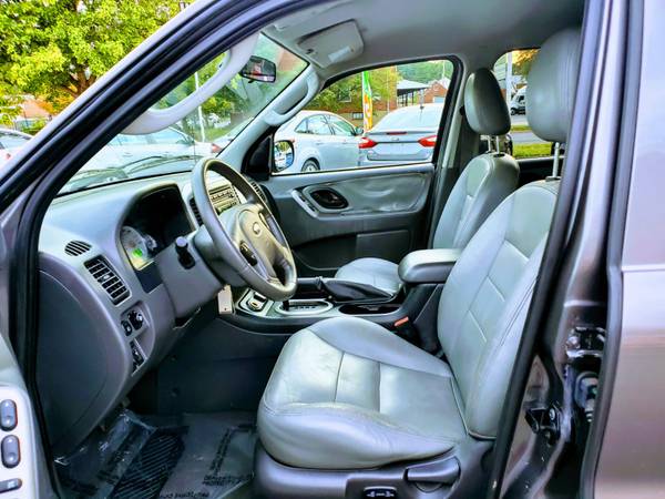 2005 FORD ESCAPE AWD Automatic Low Mileage 1-OWNER⭐+ 6 MONTH... for sale in Front Royal, VA – photo 10