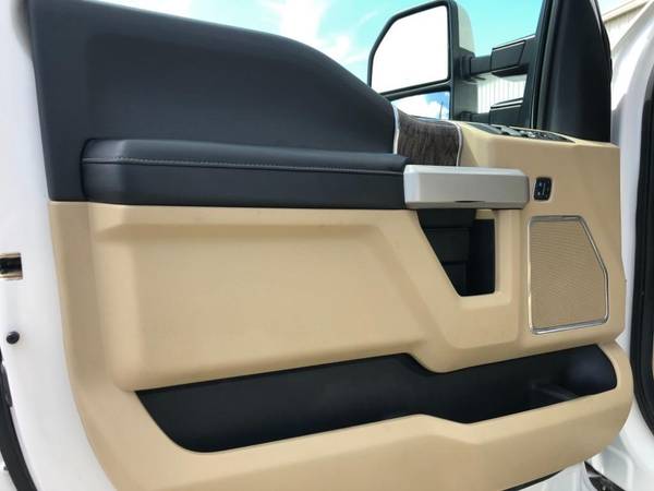 2018 Ford F350sd Diesel Lariat - cars & trucks - by dealer - vehicle... for sale in SAINT PETERSBURG, FL – photo 12