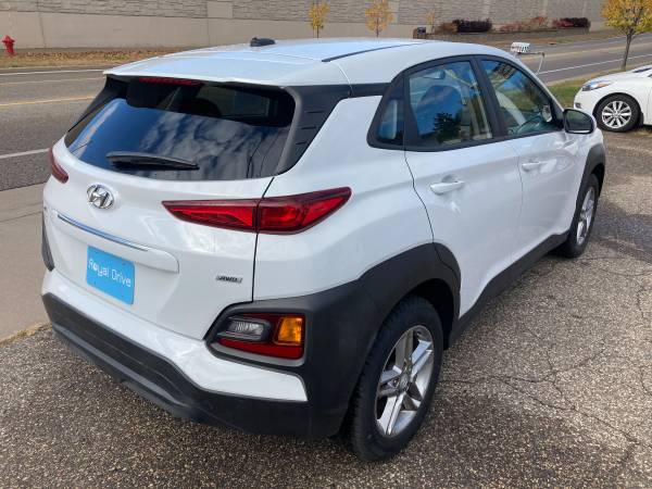 2018 Hyundai Kona SE AWD - Only 18k Miles! - cars & trucks - by... for sale in Newport, MN – photo 5