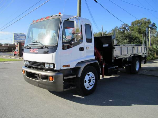 Beautiful 2005 GMC T7500 Utility Work Truck - - by for sale in Jacksonville, FL – photo 2