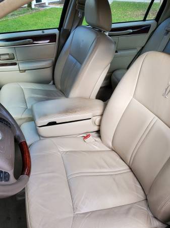 2003 LINCOLN TOWN CAR CARTIER - cars & trucks - by owner - vehicle... for sale in Charlotte, NC – photo 9