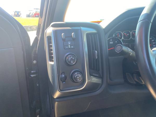2015 Chevrolet Silverado 1500 4WD Double Cab 143 5 LT w/1LT - cars & for sale in Dodgeville, WI – photo 17