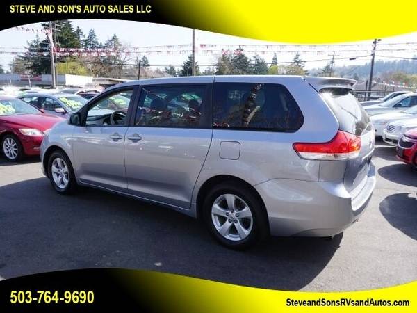 2012 Toyota Sienna LE 8 Passenger 4dr Mini Van l4 for sale in Happy valley, OR – photo 8
