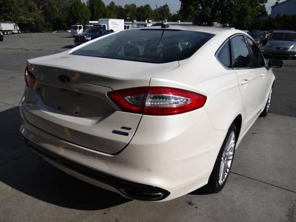 2016 Ford Fusion SE, AWD 49k miles - cars & trucks - by dealer -... for sale in Shillington, PA – photo 7