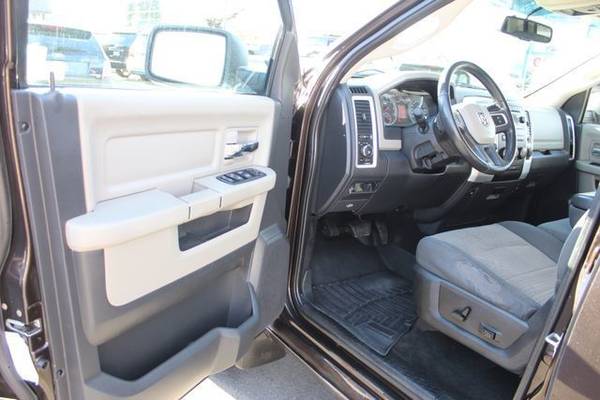 2011 Ram 1500 Crew Cab SLT Pickup 4D 5 1/2 ft w/103K SLT Crew Cab... for sale in Bend, OR – photo 12