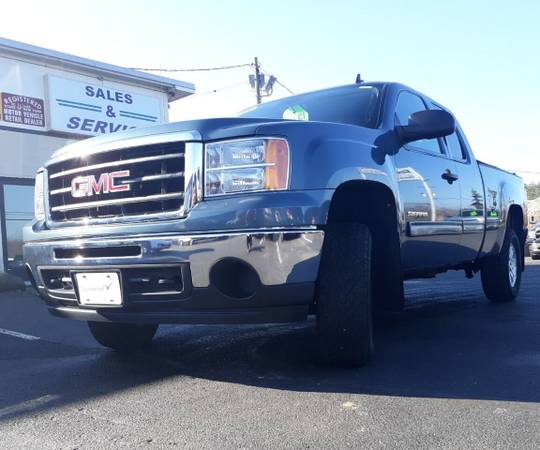 2010 GMC Sierra 1500 SLE - (Streeters-Open 7 Days A Week!!!) - cars... for sale in queensbury, NY – photo 3