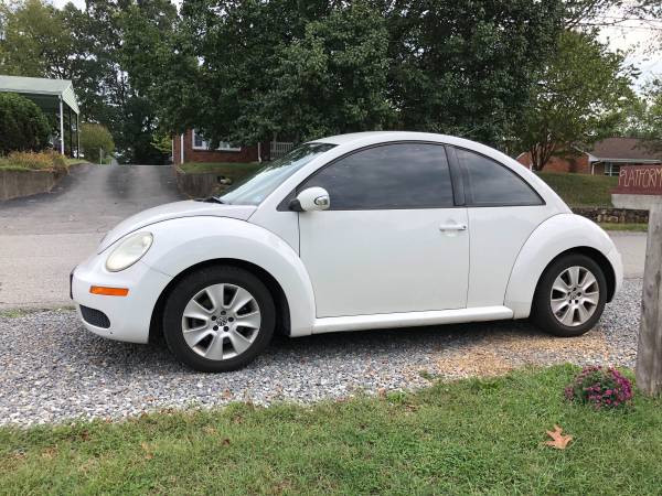 2010 Volkswagen New Beetle For Sale for sale in Roanoke, VA – photo 4