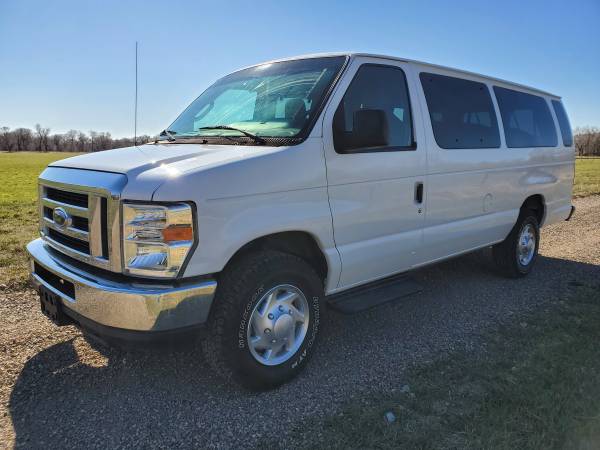 2011 Ford E-350 passenger van low miles for sale in Fort Shaw, MT – photo 2