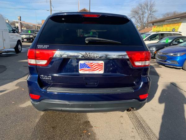 ★★★ 2013 Jeep Grand Cherokee Laredo 4x4 / ONLY 87k Miles! ★★★ - cars... for sale in Grand Forks, MN – photo 7