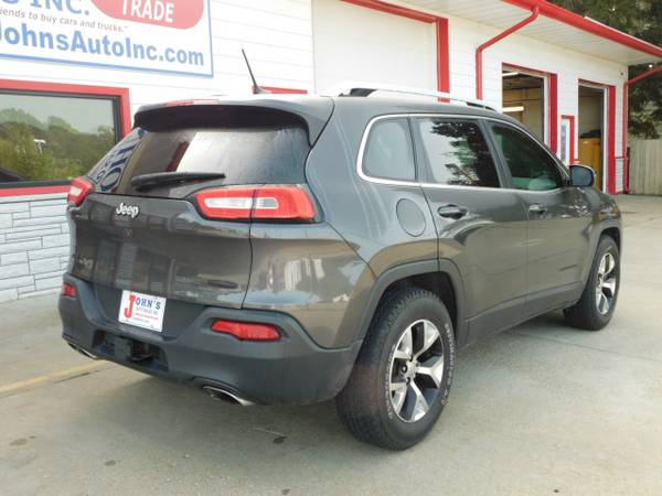 2016 Jeep Cherokee - - by dealer - vehicle automotive for sale in Des Moines, IA – photo 3