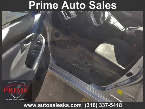 2012 TOYOTA PRIUS - cars & trucks - by dealer - vehicle automotive... for sale in Wichita, KS – photo 8