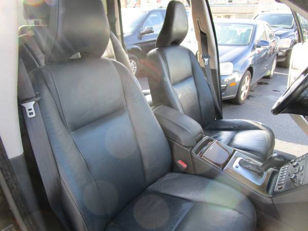 *LUXURY*SAFETY*RELIABILITY* 2010 VOLVO XC90 ALL WHEEL DRIVE, 3RD ROW... for sale in rockford, IA – photo 17