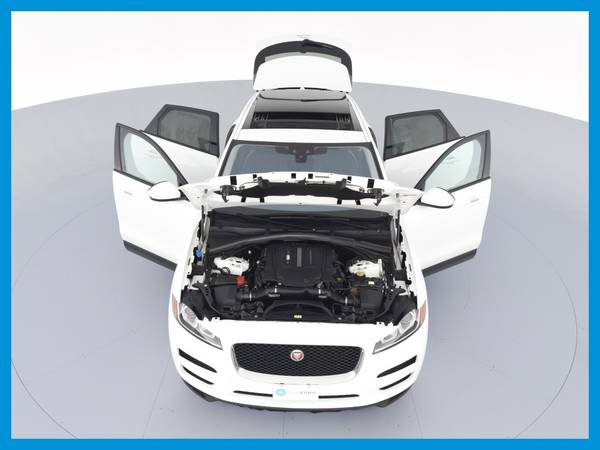 2017 Jag Jaguar FPACE 35t Premium Sport Utility 4D suv White for sale in San Francisco, CA – photo 22