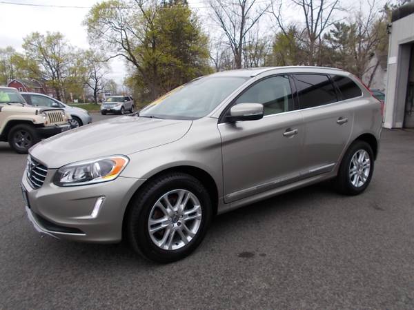 2016 Volvo XC60 AWD 4dr T5 Premier - - by dealer for sale in Cohoes, VT – photo 2