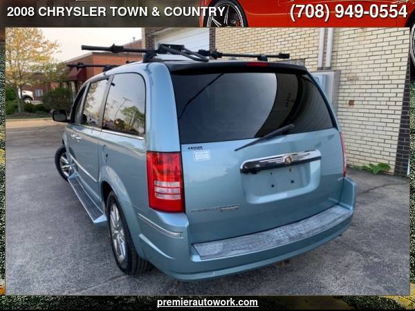 2008 CHRYSLER TOWN & COUNTRY LIMITED - - by dealer for sale in Alsip, IL – photo 4