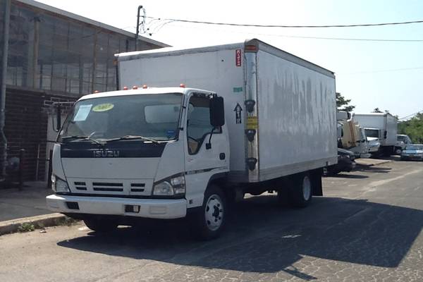 2007 Isuzu NQR - 16ft Box Truck - cars & trucks - by dealer -... for sale in Bay Shore, NY