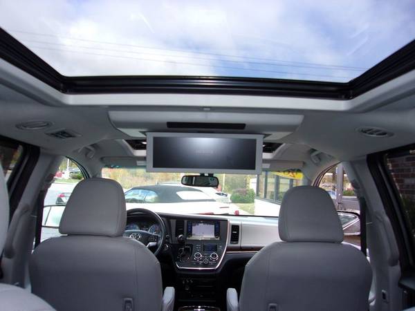 2015 Toyota Sienna Limited AWD, 101k Miles, Auto, Grey, Nav. DVD, Nice for sale in Franklin, VT – photo 15