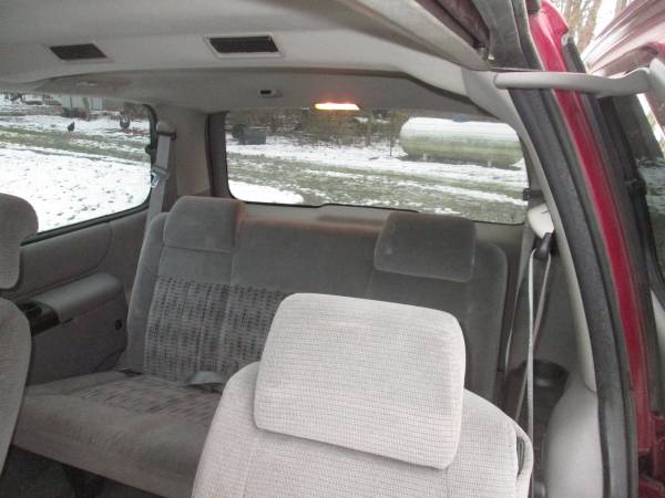2004 Chevy Venture Mini Van original owner 8 passenger - cars &... for sale in Medway, OH – photo 9