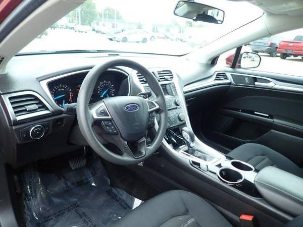 2013 Ford Fusion sedan SE (Bordeaux Reserve) GUARANTEED for sale in Sterling Heights, MI – photo 11