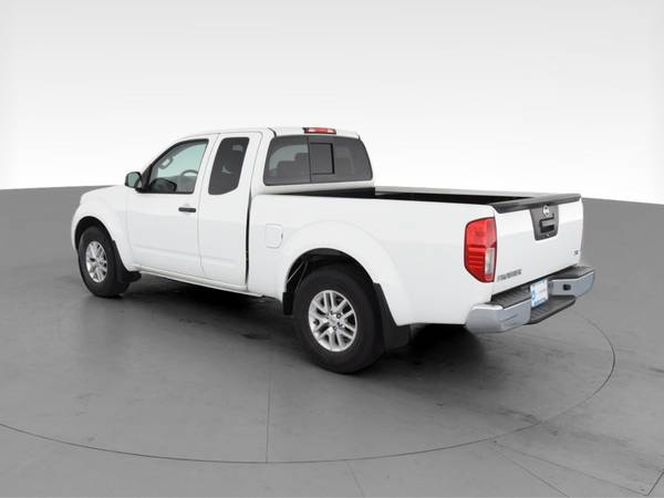 2017 Nissan Frontier King Cab SV Pickup 2D 6 ft pickup White -... for sale in Visalia, CA – photo 7