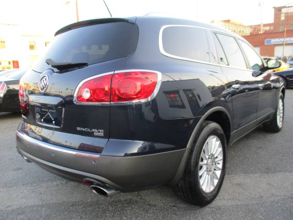 2008 Buick Enclave CXL **Steal Deal/ 3D row seat, Sunroof** for sale in Roanoke, VA – photo 4