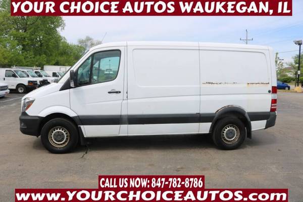 15*FREIGHTLINER SPRINTER 2500*1OWNER COMMERCIAL VAN HUGE SPACE... for sale in Chicago, IL – photo 2