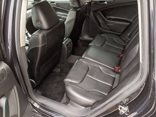 2010 VW Passat Wagon - cars & trucks - by dealer - vehicle... for sale in Evansdale, IA – photo 16