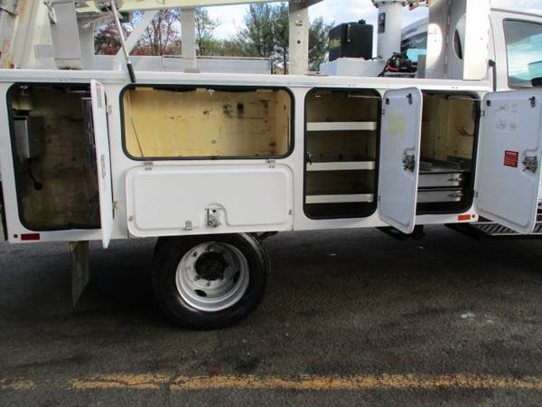 2008 Chevrolet CC4500 SERVICE BODY TRUCK GAS 8 1L ENGINE 4X4 for sale in south amboy, OH – photo 12