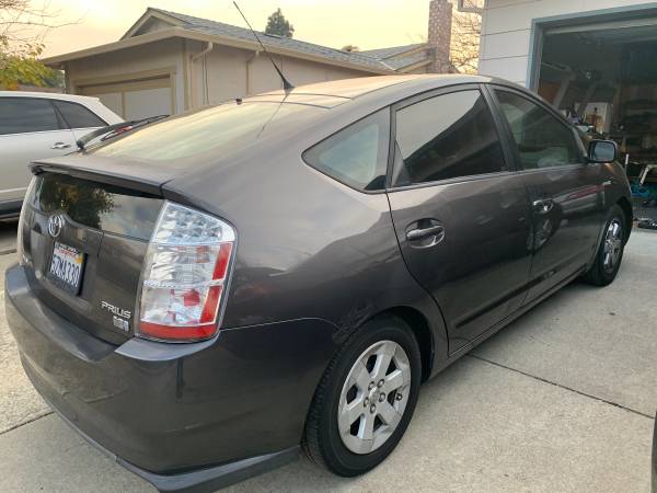 2007 Toyota Prius Touring - cars & trucks - by owner - vehicle... for sale in Suisun City, CA – photo 2